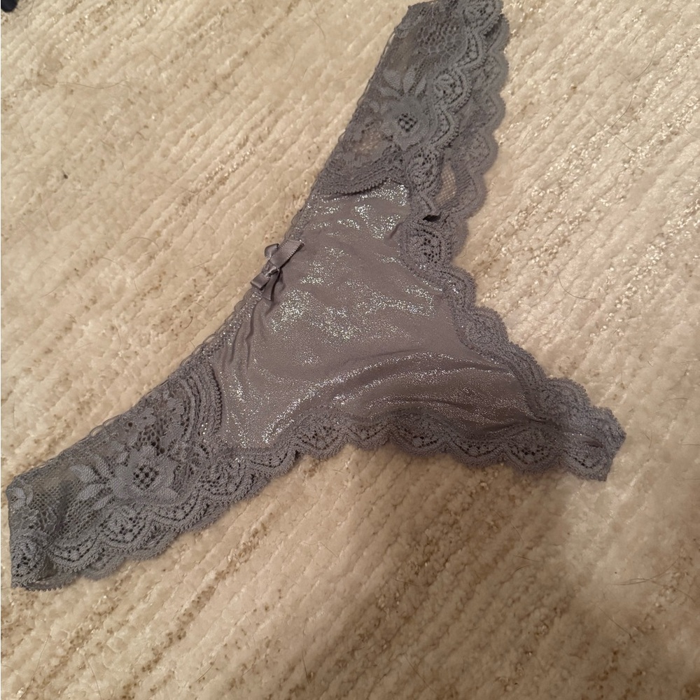 New w/o tags Victoria’s Secret Dream Angels Silver Grey Lace Trim Thong Panty